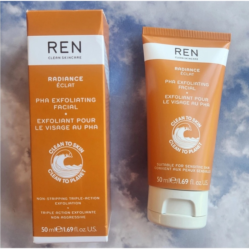 REN Radiance PHA Exfoliating Facial